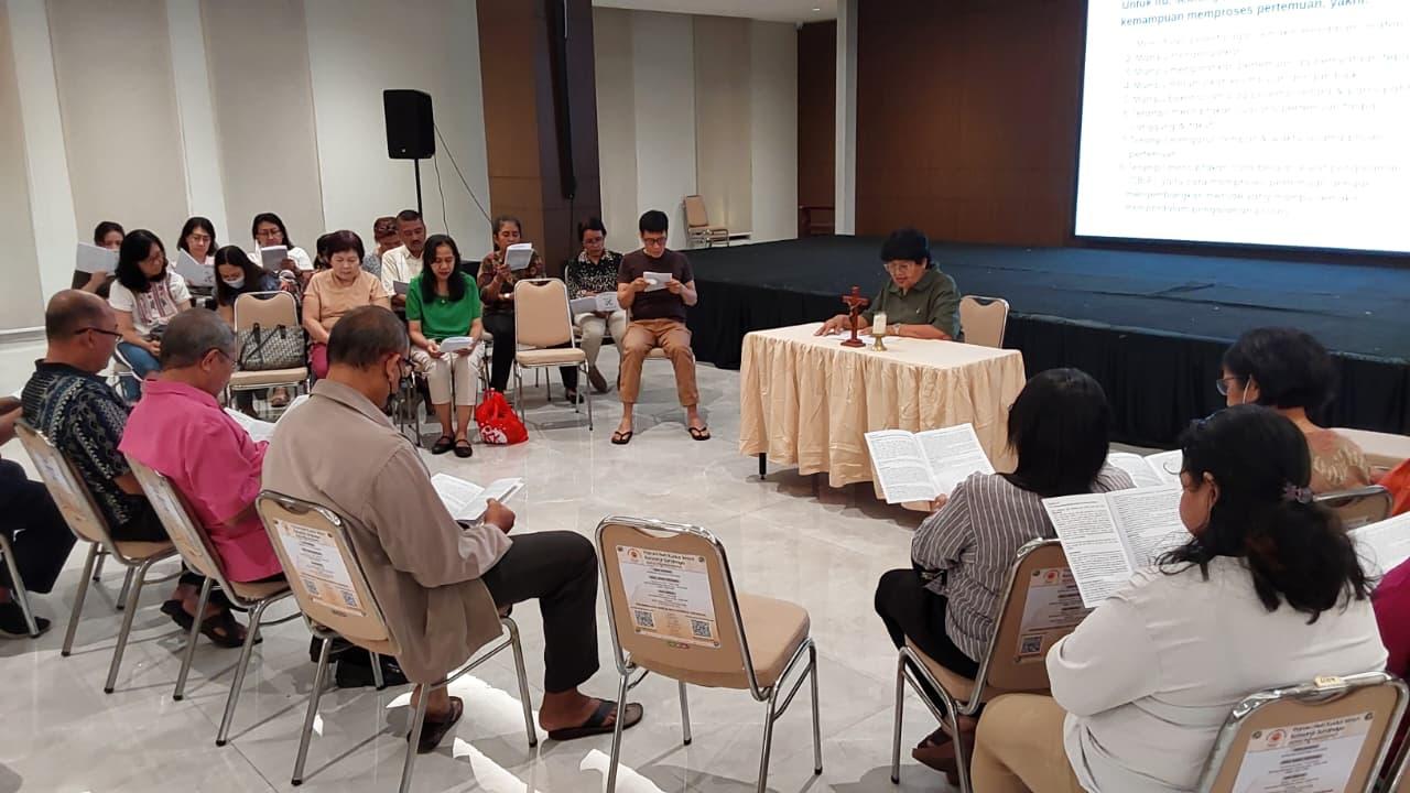 Pelatihan Pemandu Pendalaman Iman dan Ibadat, Ajakan Bagi Umat Membangun Persekutuan Gereja